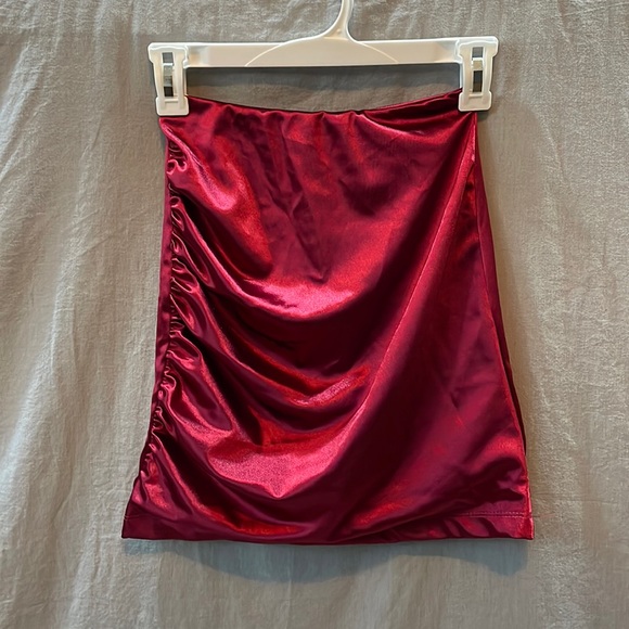 Emerald Sundae Silky Red Skirt - Picture 1 of 3